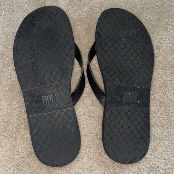 FRYE Mens Sandals - Picture 2 of 2